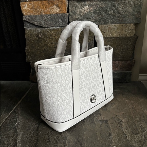 NWT Michael Kors Luisa Small Satchel - Picture 8 of 14